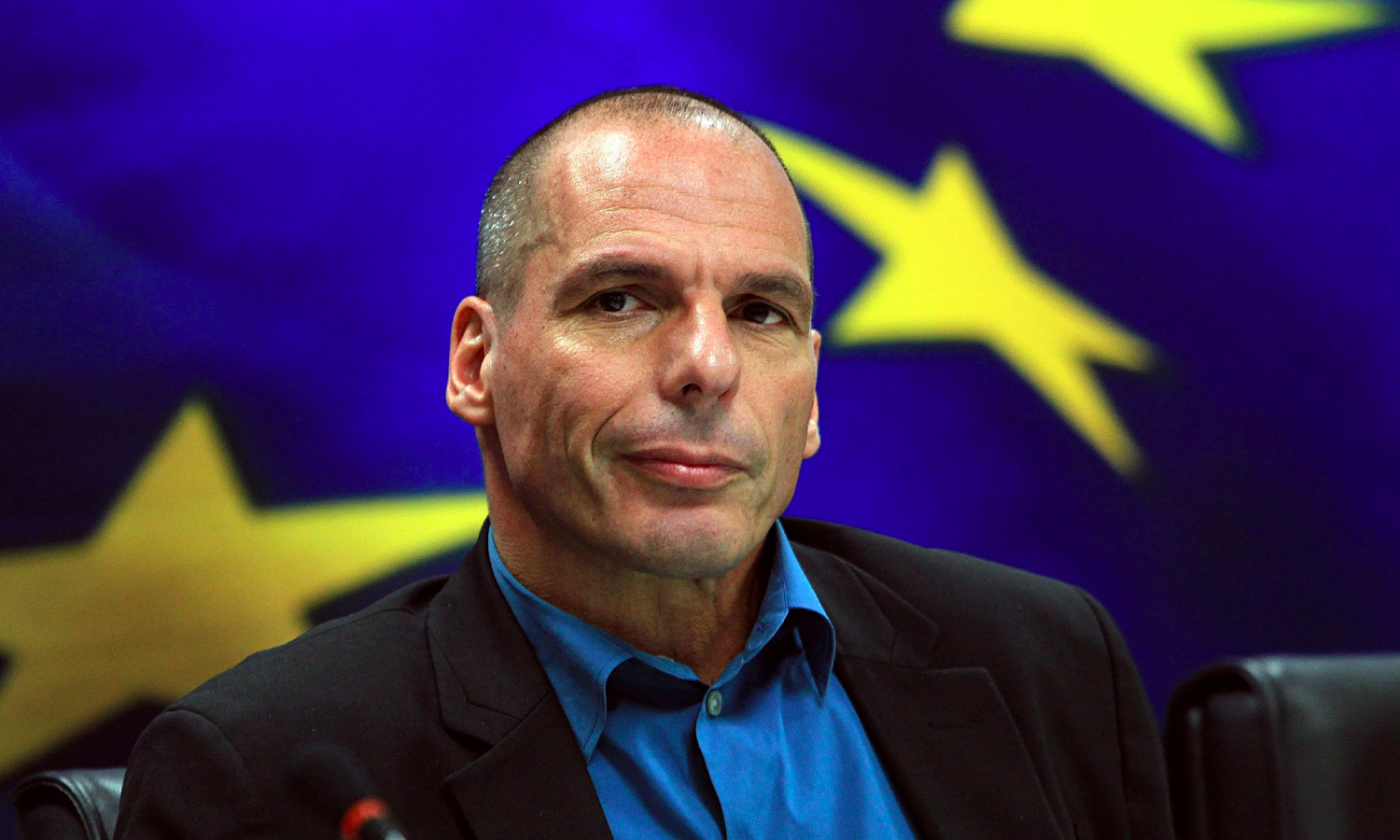Yanis Varoufakis el nuevo ministro de finanzas griego se enfrenta a la UE